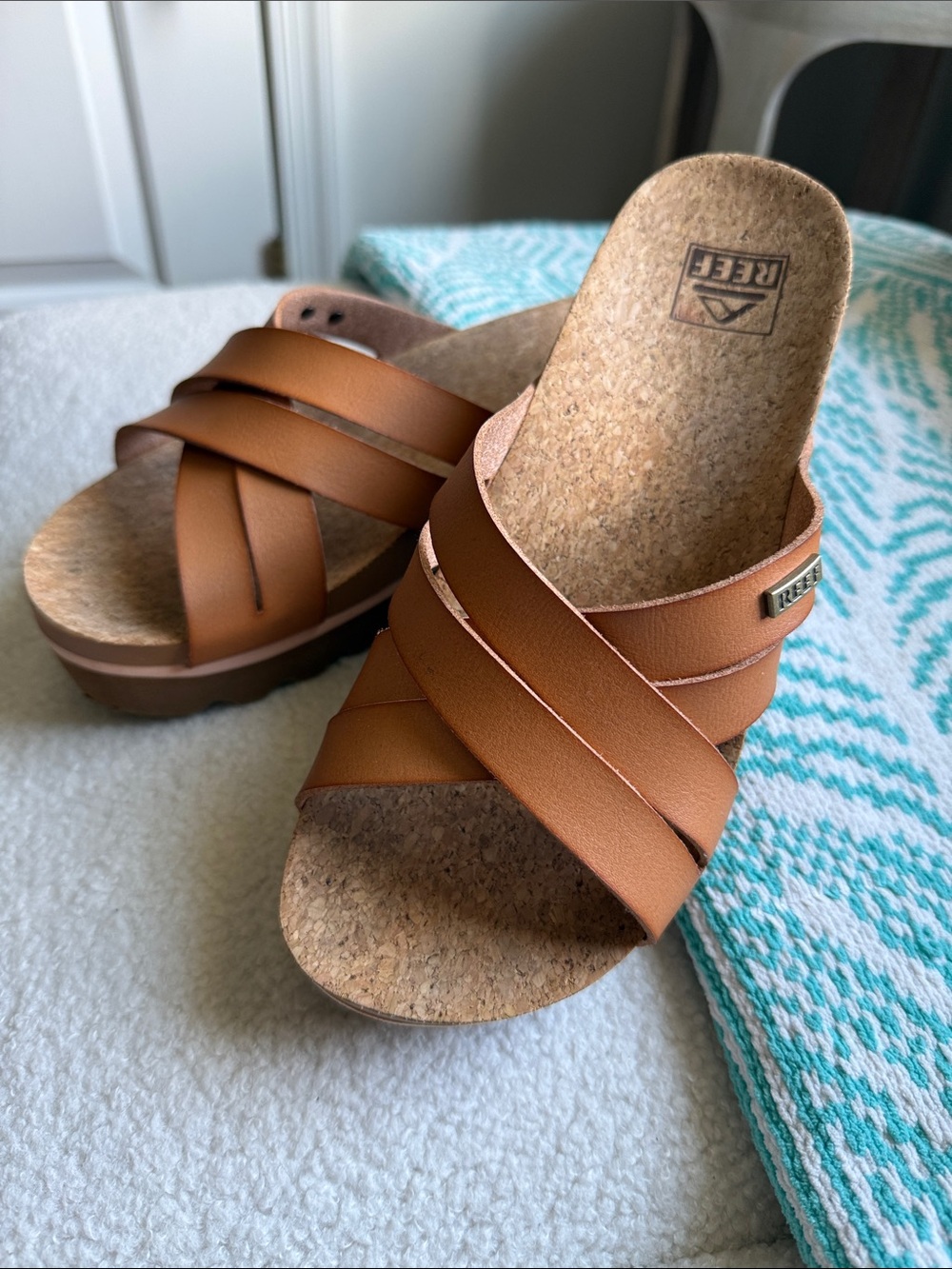 Reef Women's Brown Crisscross Cork Slide Mules
